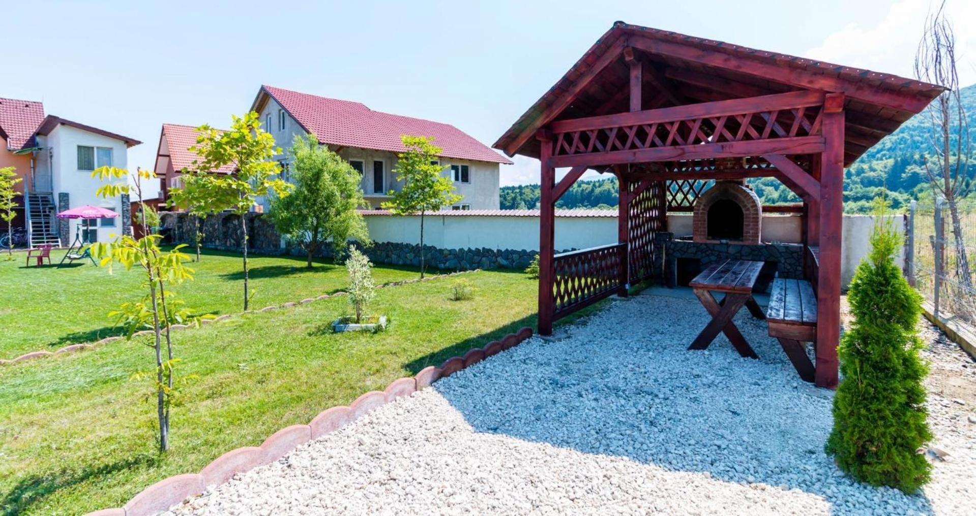 Pensiunea Mountain King Sâmbăta de Sus Exterior photo